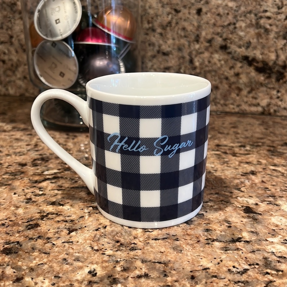 📦 Draper James Hello Sugar mug